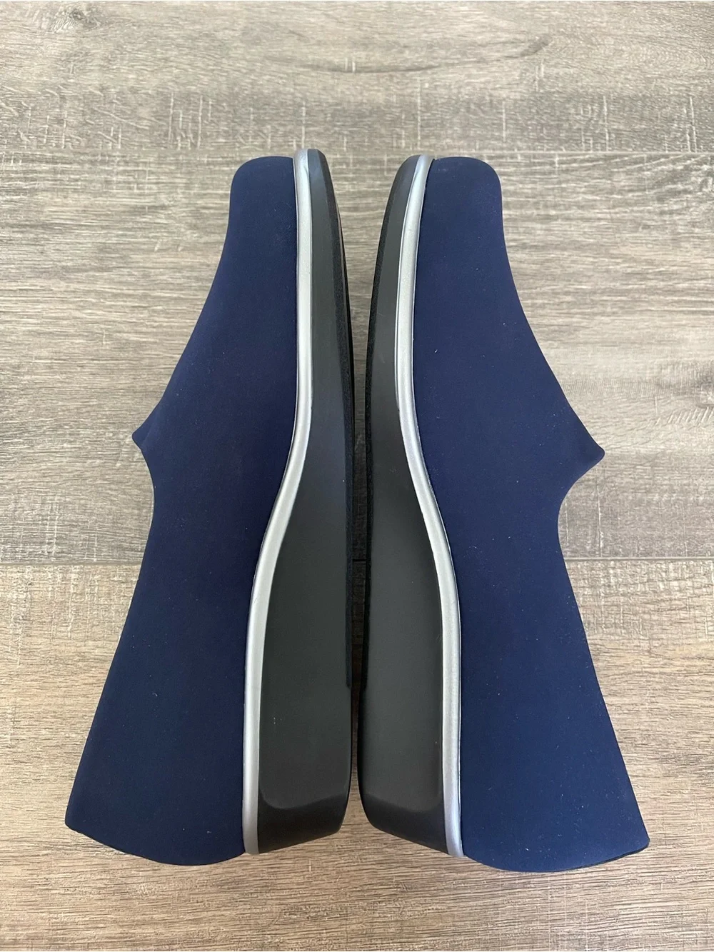 New SAS Bliss - Slip On Wedge size 6.5